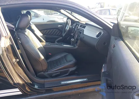 2010 Ford Mustang V6/V6 Premium z USA, uszkodzony, nr VIN 1ZVBP8AN7A5119680